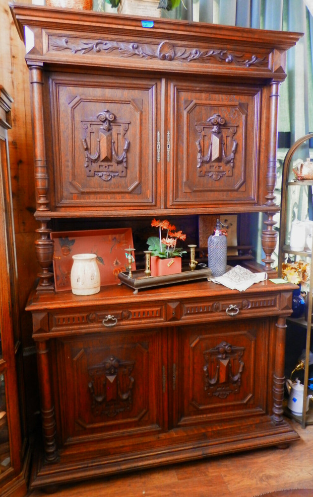 19th Cent. Hunter’s Cabinet Oak 3 pc. 80″h x 54″w x 21″d great conversation piec