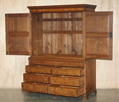 EXQUISITE ANTIQUE 1800 SHERATON INLAID HOUSEKEEPERS CUPBOARD WARDROBE DRAWERS