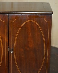 FULLY RESTORED FINE & ANTIQUE GEORGIAN SHERATON COLLECTORS CABINET CIRCA 1820