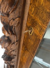 Solid Tiger Oak Curved Glass China Cabinet Carved Claw Feet Lion Heads MINT!