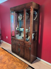 Thomasville Huntley Collection Dark Wood China Cabinet w/ Beveled Glass Doors