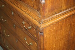 EXQUISITE ANTIQUE 1800 SHERATON INLAID HOUSEKEEPERS CUPBOARD WARDROBE DRAWERS