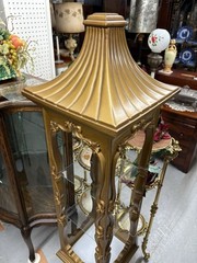 62471 Mid Century Modern Gold Curio Cabinet Etergie