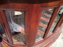 Vtg Bean Shaped Bar Liquor Curio Cabinet Table w Beveled Glass and Butler Tray