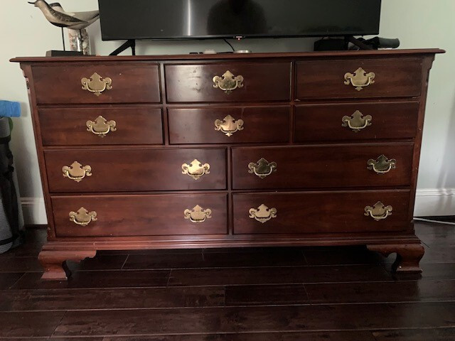 Henkel Harris Full Bedroom Suite 1985 Cherry – valued over $8,000 – SAVE