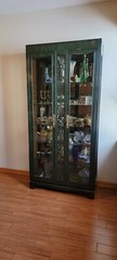 Curio Display set of 2 Cabinets made by Thomasville.