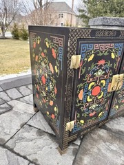 Vintage Chinoiserie Hand-Painted Lacquered Cabinet H25xW25xD18”