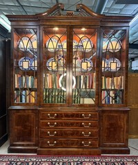 Vintage Henredon Aston Court Large 91″ Tall Mahogany Breakfront Bookcase Cabinet