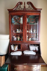 Antique Solid Mahogany Corner China Cabinet Curio Hutch