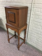 ANTIQUE VTG WOOD RECORD ALMBUM LP STAND CABINET 42.5” TALL X 17 X 12 3/4” DEEP