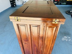 Beautiful Vintage Mid Century Dark Walnut Wood Beverage Dry Bar Cabinet