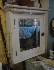 Antique BARBER SHOP WALL STORAGE PAINTED WOOD MEDICINE CABINET LIGHT MIRROR VG