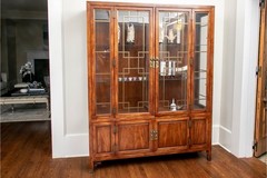 Vintage Chinoiserie Style Lighted Display Cabinet
