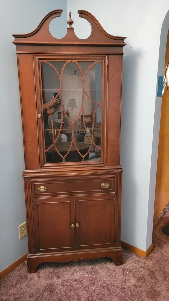 Classic Corner China Cabinet by Brickwede