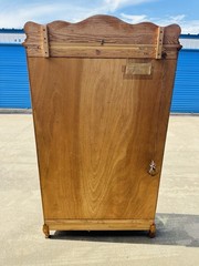 Beautiful Sears Roebuck ArtS & Crafts Oak Curved Glass Display Cabinet W/Lights