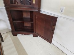 MAHOGANY CORNER CABINET CRAFTIQUE HANDMADE