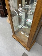 62458 VINYARD Furniture Etched Glass Oak Curio China Cabinet