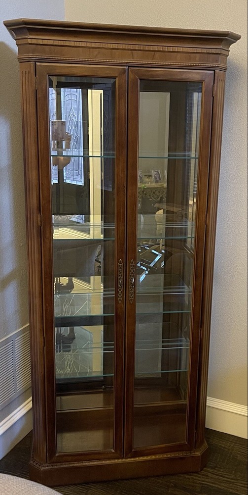 Vintage American of Matinsville curio cabinet