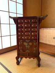 antique Japanese apothacary chest of drawers / cabinet