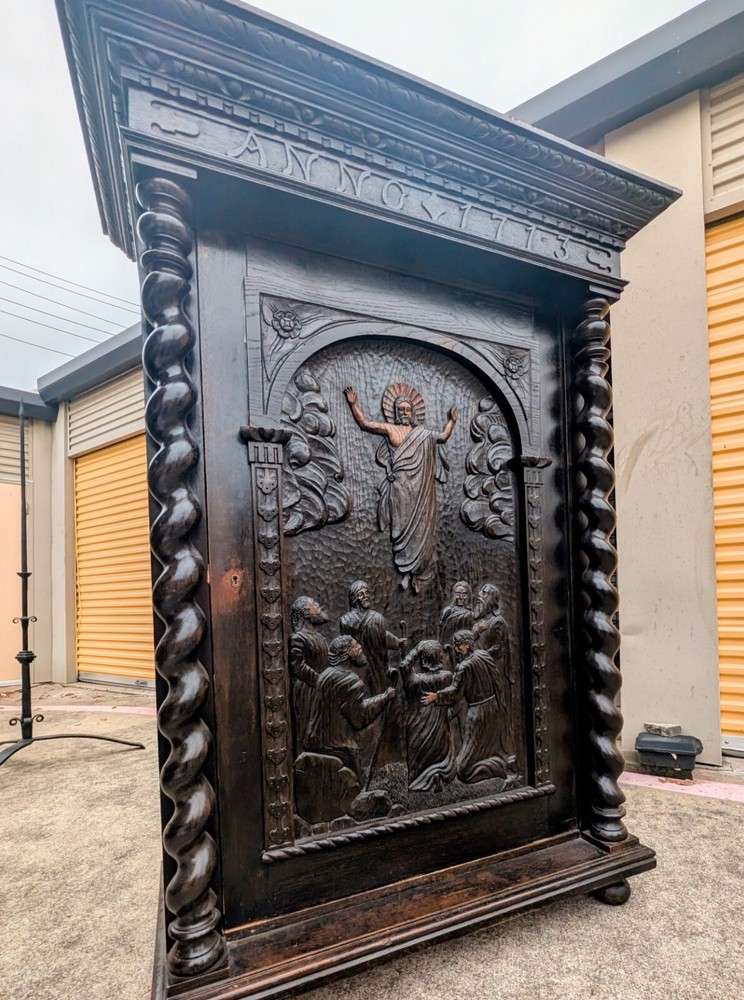 Early 20th Century English Cupboard Commemorate St Paul Cathedral