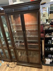 VTG 1960 Jasper Cherry Wood & Glass 5 Shelf Lighted Curio Display Cabinet 78″H