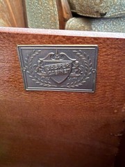 VTG Georgian Mahogany Jasper cabinet bubble glass w/ pull-out butler’s desk