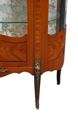 Antique Style Bow Front Display Cabinet.Mahogany