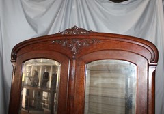 Antique Quarter Sawn Oak Wardrobe – Double Door Beveled Mirror