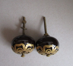 Pair Antique Vtg Dark Brown / Black Brass Ceramic Cabinet Knobs Drawer Pulls