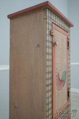 LF60995: Country Style Hand Painted 2 Door Cupboard Cabinet