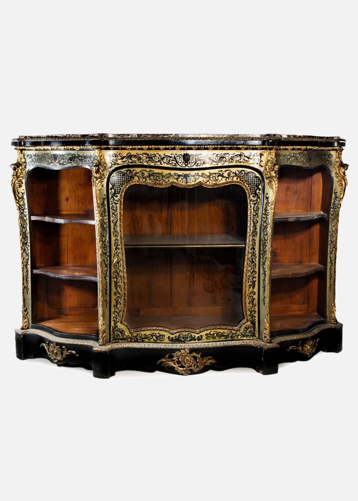 The showcas / cabinet Boulle, XIX century.