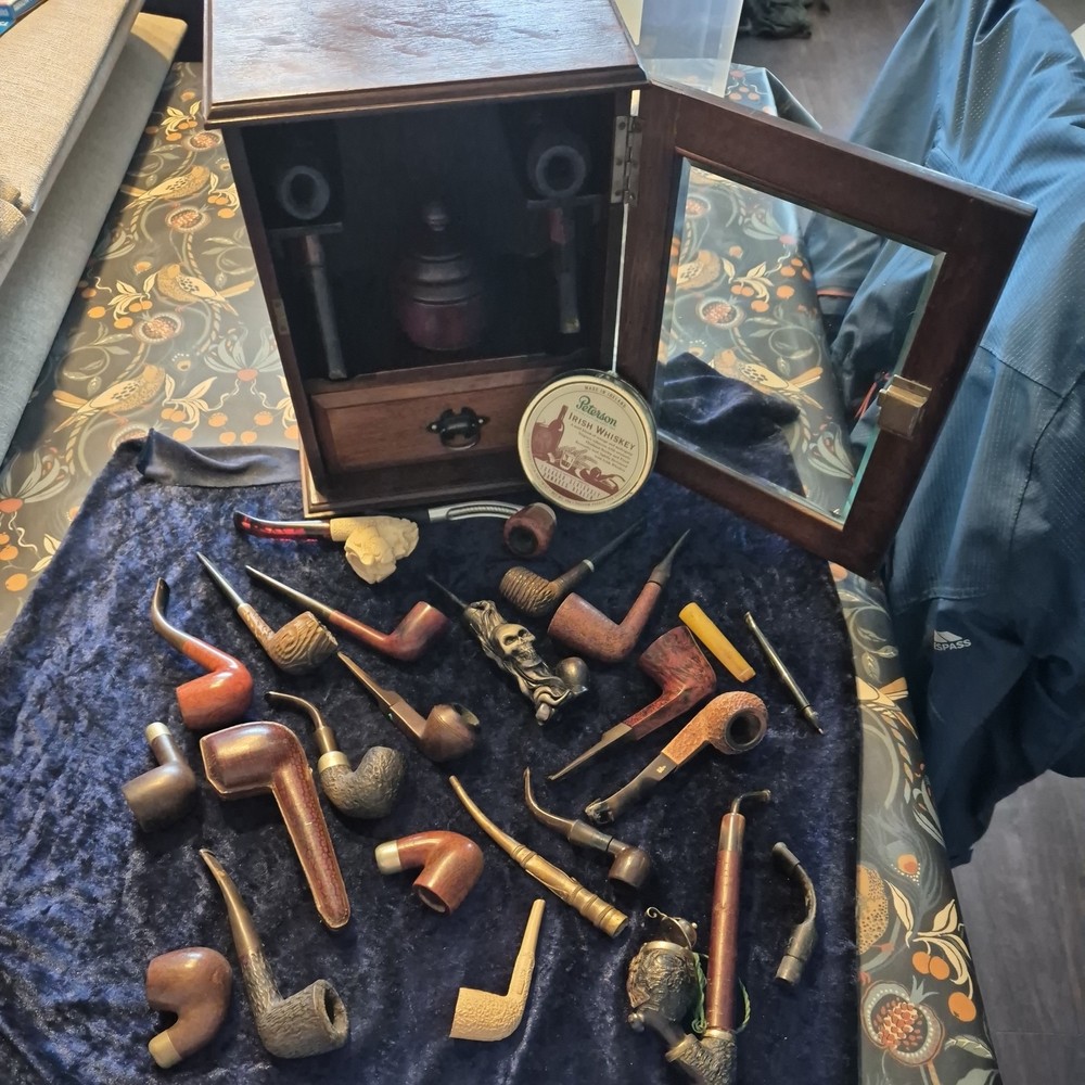 Antique Wooden Smokers Cabinet Including 21x Pipes and a tin see pics