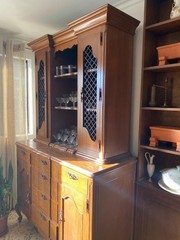 BELLO mueble madera Medellin Colombia bife con llaves para cada puerta