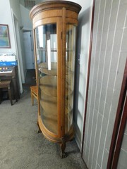 Rare 2 Door Antique Quartersawn Oak Bow Curve Glass China Cabinet Lion Feet