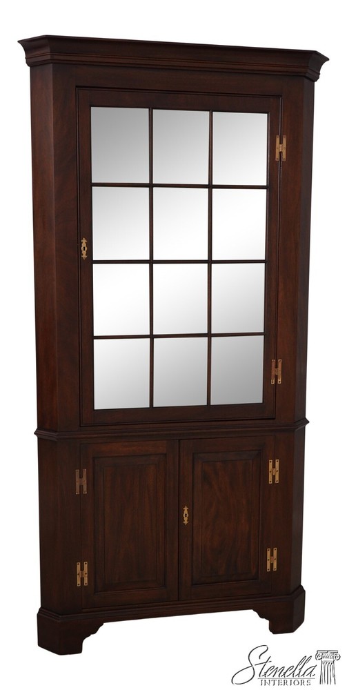 66203: HENKEL HARRIS Virginia Galleries Mahogany Corner Cabinet