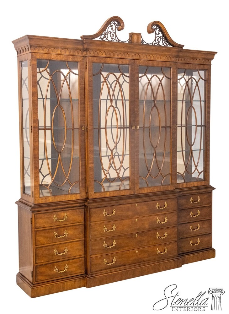 68209: HENREDON Rittenhouse Square Mahogany Breakfront China Cabinet