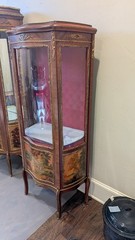 Vintage French Vernis Martin Vitrine – Hand-Painted Serpentine Curio Cabinet