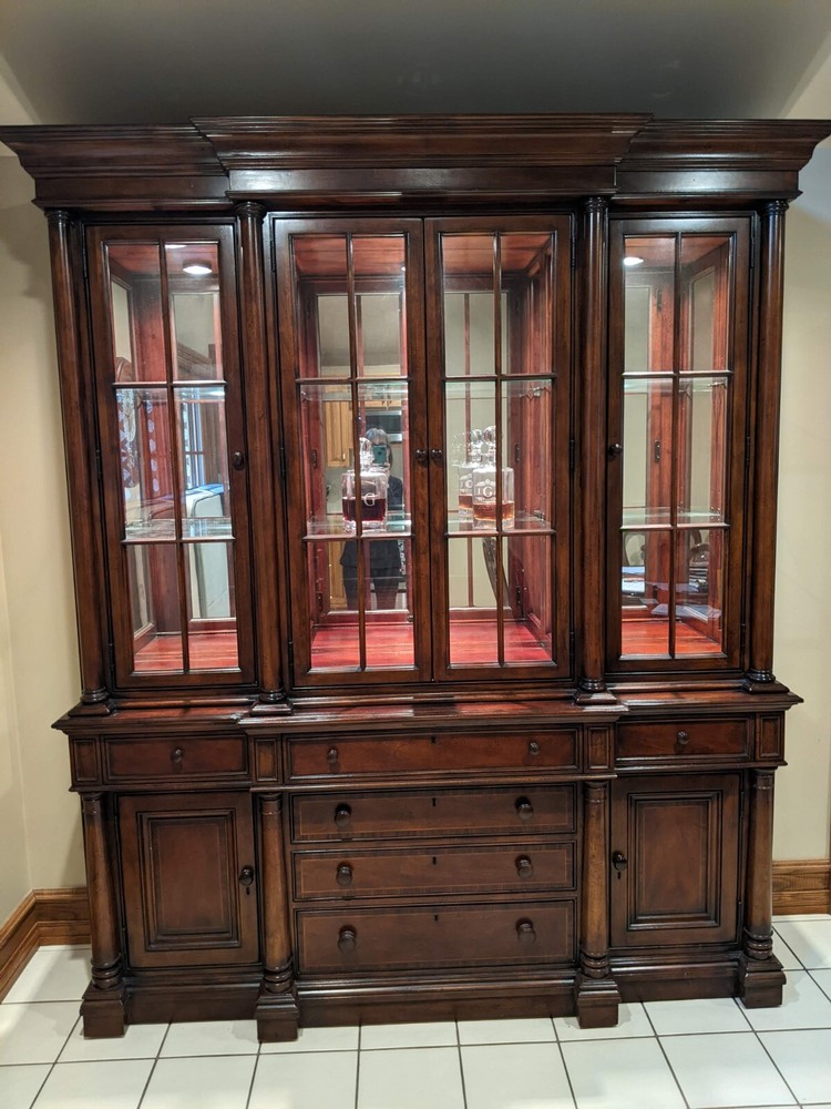 Thomasville china cabinet