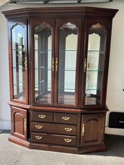 Thomasville Collectors Edition Hutch
