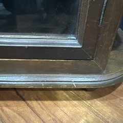 Vtg Plexiglass Front Classy Wooden Table Curio Wall Hanging Curio Cabinet – Read