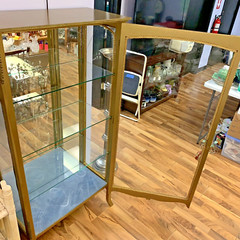 ATQ Gold Painted Wood Lighted Curio Cabinet + 3 Glass Shelves & Mirror 56″H 28″L
