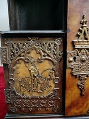 ANTIQUE JEWELRY CABINET. HISTORIC STYLE. WOOD AND METAL. SPAIN. 19TH-20TH.