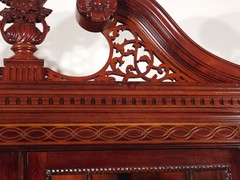KINDEL Winterthur Collection Mahogany 2 Piece Display Curio Cabinet Breakfront