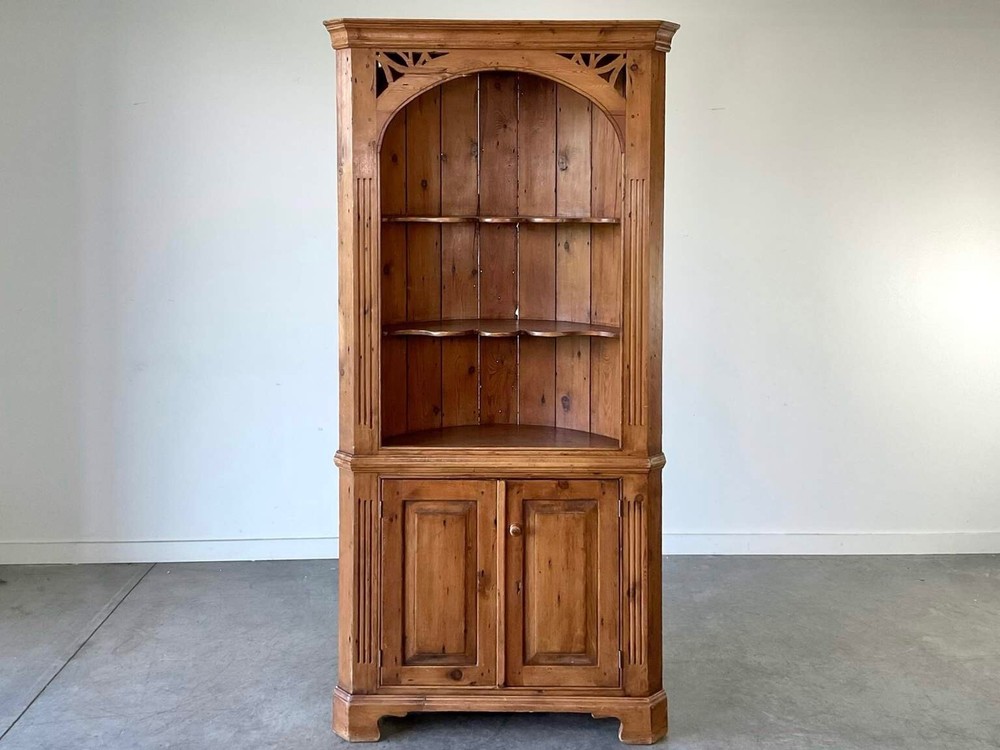 Vintage American Federal Pine Corner Cabinet