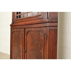 Baker Furniture Style Georgian Flame Mahogany Corner Cabinet, Circa 1940s