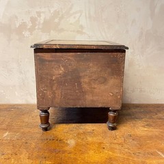 VINTAGE VICTORIAN WOODEN MAHOGANY COMMODE POT STAND CABINET OTTOMAN #4785