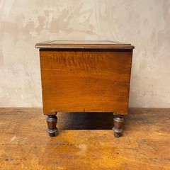 VINTAGE VICTORIAN WOODEN MAHOGANY COMMODE POT STAND CABINET OTTOMAN #4785