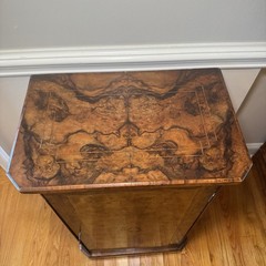 French Philippe 19th C. Burl Walnut Marquetry Cabinet w/ Key Antique