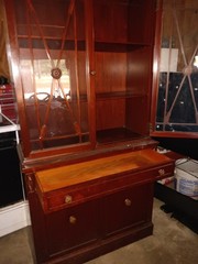 Northern Furniture Company Mahogany George III Style Liquor China Cabinet