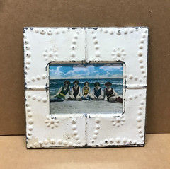 VTG Shabby 11″ Sq. 5×7 Photo Tin Ceiling Metal White Picture Frame Old 386-26B